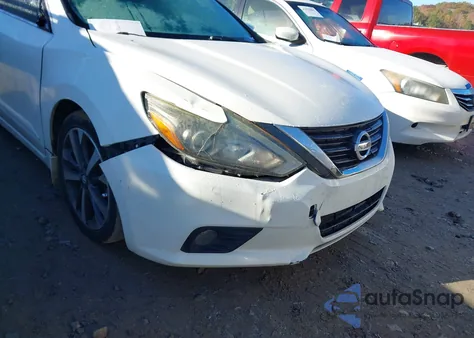 2016 Nissan Altima 2.5 Sr из США, поврежденный, VIN 1N4AL3AP5GC168708